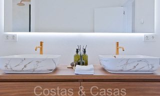 Prachtige gerenoveerde villa in eigentijdse mediterrane stijl te koop, grenzend aan de golfbaan in Benahavis - Marbella 69162 