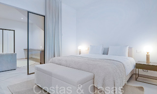 Prachtige gerenoveerde villa in eigentijdse mediterrane stijl te koop, grenzend aan de golfbaan in Benahavis - Marbella 69196 