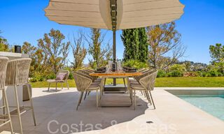Prachtige gerenoveerde villa in eigentijdse mediterrane stijl te koop, grenzend aan de golfbaan in Benahavis - Marbella 69216 