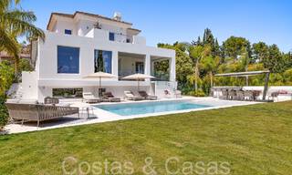 Prachtige gerenoveerde villa in eigentijdse mediterrane stijl te koop, grenzend aan de golfbaan in Benahavis - Marbella 69223 