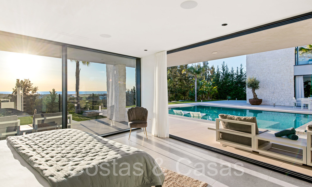 Superieure luxevilla te koop, frontlijn golf met panoramisch berg-, golf en zeezicht in Benahavis - Marbella 69294