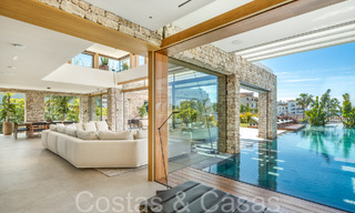 Architectonisch meesterwerk te koop, op wandelafstand van Puerto Banus en het strand in Nueva Andalucia, Marbella 69431 