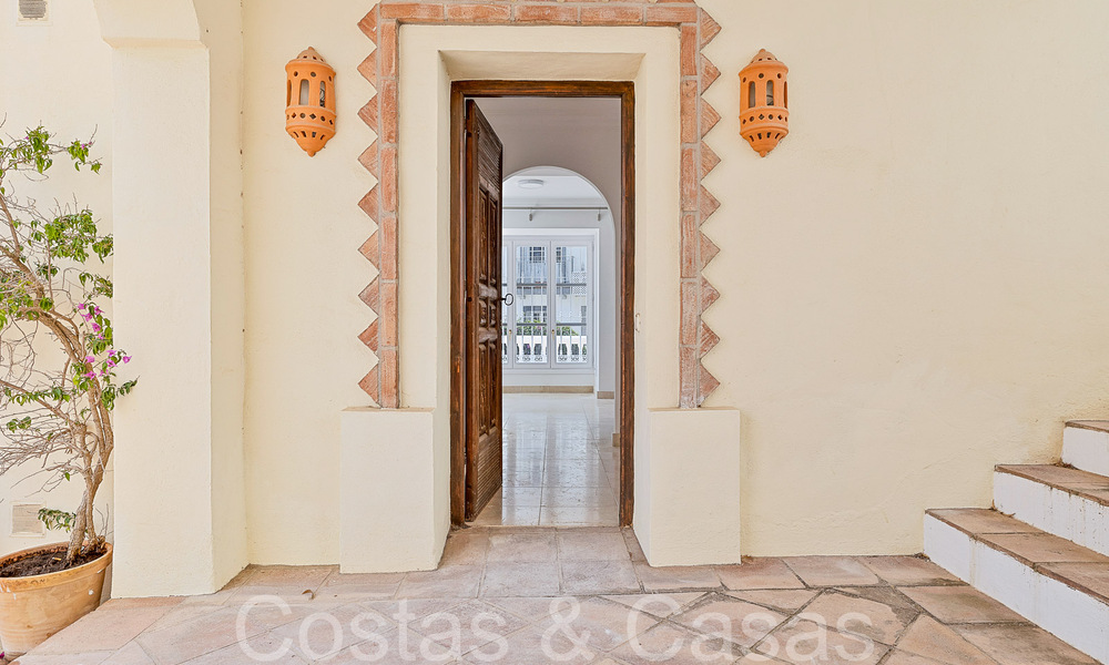 Charmant rijhuis te koop in een gated urbanisatie in de heuvels van Marbella - Benahavis 69486
