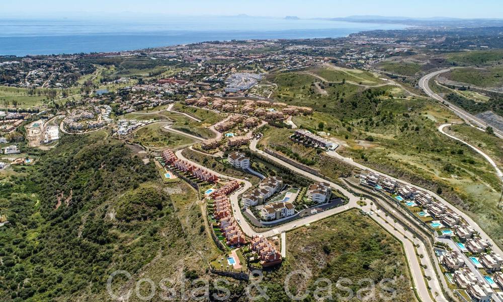 Moderne nieuwbouwappartementen in eigentijdse stijl te koop met ruim terras en prachtig zeezicht in Benahavis - Marbella 70114