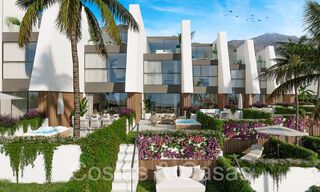Opportuniteit! Moderne innovatieve rijhuizen met privétuin en zeezicht te koop in Fuengirola, Costa del Sol 70174 