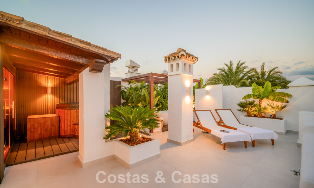 Luxe penthouse te koop in een hoogstaand strandcomplex op wandelafstand van Estepona centrum 774279