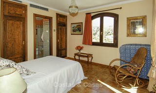 Luxe villa te koop in een gated golf resort Marbella - Benahavis 14089 