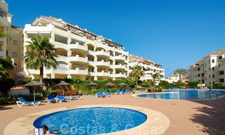 Luxe appartementen te koop aan of vlak bij het strand in Elviria, Marbella oost 31041 