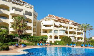 Luxe appartementen te koop aan of vlak bij het strand in Elviria, Marbella oost 31043 