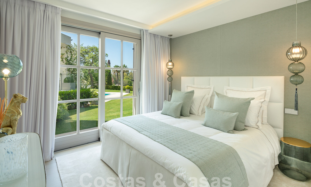 Huizen te koop in een beveiligde urbanisatie, omgeven door de Aloha golfbaan in Nueva Andalucia, Marbella 805087