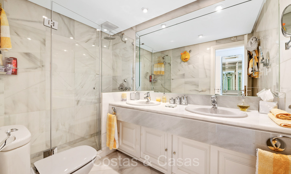Appartement te koop in een exclusief complex met permanente bewaking in Nueva Andalucia’s golfvallei, Marbella 72804