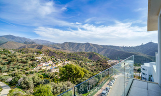 Instapklaar, contemporain appartement met zeezicht te koop in een gated community gelegen in de heuvels van Marbella 73471 