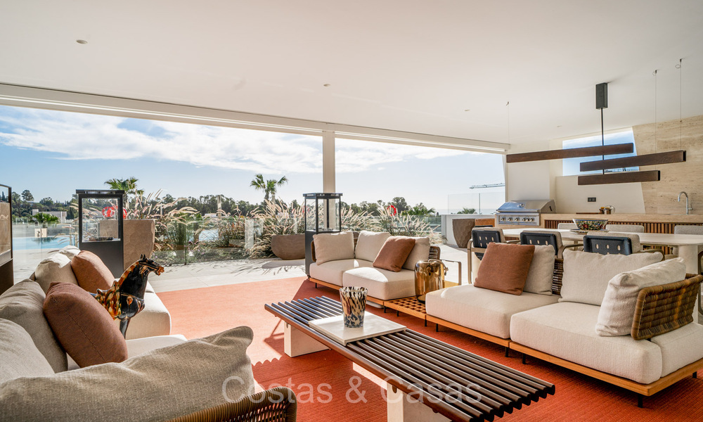 Instapklaar, prestigieus duplex appartement te koop in een chique resort-stijl complex o/d Golden Mile van Marbella 73841