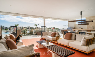 Instapklaar, prestigieus duplex appartement te koop in een chique resort-stijl complex o/d Golden Mile van Marbella 73841 