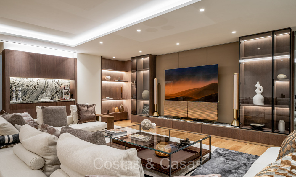 Instapklaar, prestigieus duplex appartement te koop in een chique resort-stijl complex o/d Golden Mile van Marbella 73864