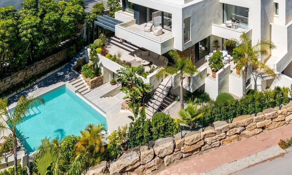 Instapklare, luxevilla te koop op loopafstand van een prachtig golfclubhuis op de New Golden Mile tussen Marbella - Estepona 805994