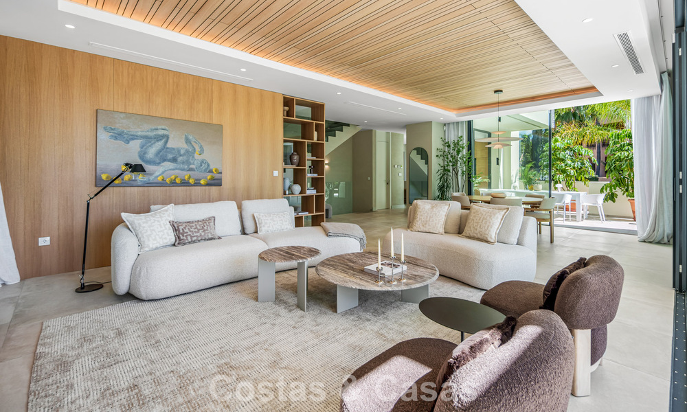 Instapklare, luxevilla te koop op loopafstand van een prachtig golfclubhuis op de New Golden Mile tussen Marbella - Estepona 806018