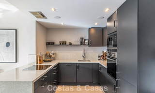 Contemporain gerenoveerd appartement op loopafstand van alle voorzieningen en het strand in Nueva Andalucia, Marbella 74646 