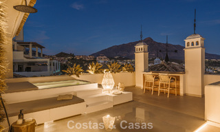 Prestigieus gerenoveerd penthouse met panoramisch zeezicht te koop in Nueva Andalucia’s golfvallei, Marbella 773610 