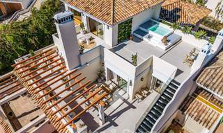Prestigieus gerenoveerd penthouse met panoramisch zeezicht te koop in Nueva Andalucia’s golfvallei, Marbella 773621 