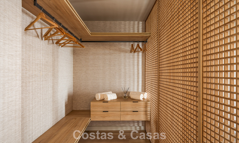 Prestigieus gerenoveerd penthouse met panoramisch zeezicht te koop in Nueva Andalucia’s golfvallei, Marbella 773648