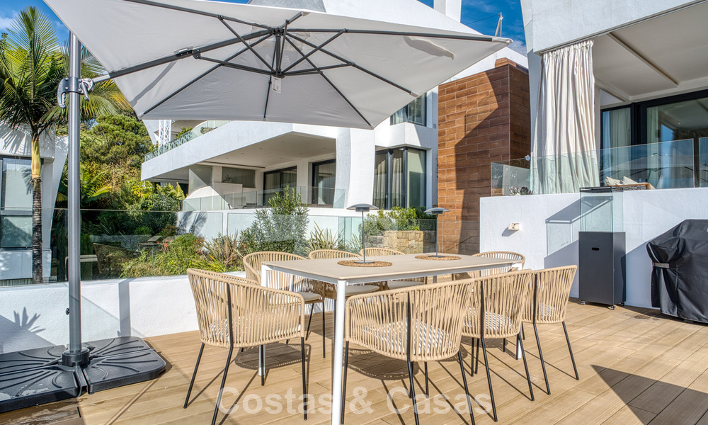 Luxueus duplex appartement te koop met zeezicht in een hoogstaand Sierra Blanca complex op Marbella’s Golden Mile 774604