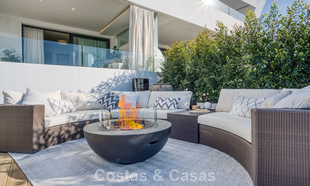 Luxueus duplex appartement te koop met zeezicht in een hoogstaand Sierra Blanca complex op Marbella’s Golden Mile 774605