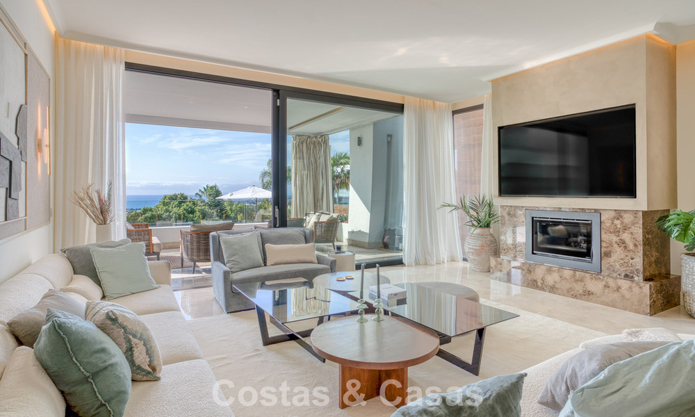 Luxueus duplex appartement te koop met zeezicht in een hoogstaand Sierra Blanca complex op Marbella’s Golden Mile 774627