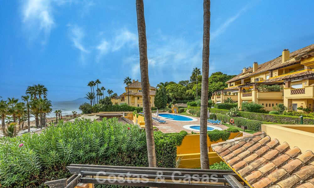 Ruim 3-slaapkamer appartement met panoramisch zeezicht te koop in een strandcomplex ten oosten van Marbella centrum 774639