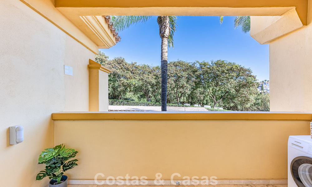 Ruim 3-slaapkamer appartement met panoramisch zeezicht te koop in een strandcomplex ten oosten van Marbella centrum 774686
