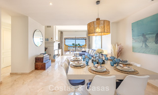 Ruim 3-slaapkamer appartement met panoramisch zeezicht te koop in een strandcomplex ten oosten van Marbella centrum 774690 