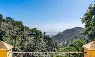 Andalusische luxevilla te koop, in de exclusieve en beveiligde omgeving van El Madroñal, Marbella - Benahavis 774815 