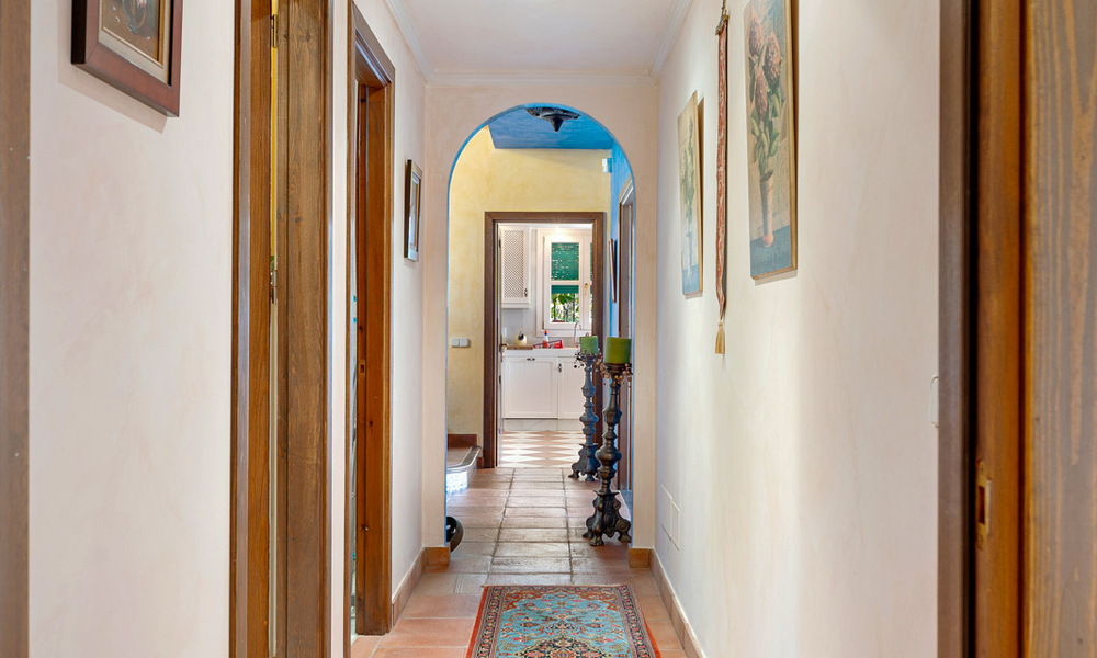 Andalusische luxevilla te koop, in de exclusieve en beveiligde omgeving van El Madroñal, Marbella - Benahavis 774825