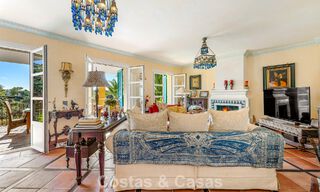 Andalusische luxevilla te koop, in de exclusieve en beveiligde omgeving van El Madroñal, Marbella - Benahavis 774828 