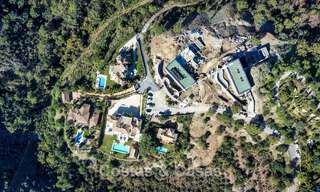 Andalusische luxevilla te koop, in de exclusieve en beveiligde omgeving van El Madroñal, Marbella - Benahavis 774830 