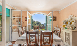 Andalusische luxevilla te koop, in de exclusieve en beveiligde omgeving van El Madroñal, Marbella - Benahavis 774831 