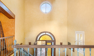 Andalusische luxevilla te koop, in de exclusieve en beveiligde omgeving van El Madroñal, Marbella - Benahavis 774832 