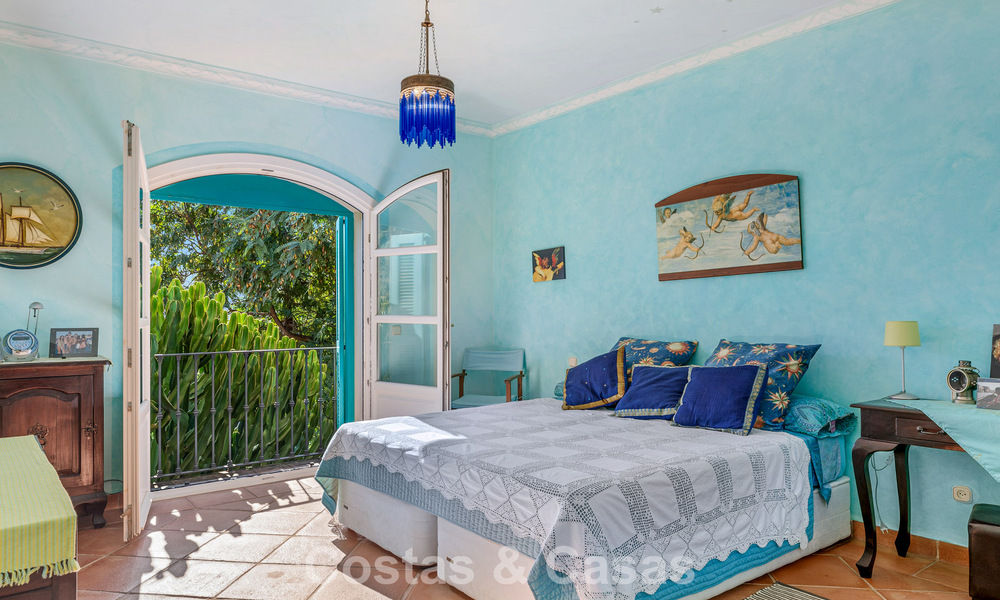 Andalusische luxevilla te koop, in de exclusieve en beveiligde omgeving van El Madroñal, Marbella - Benahavis 774837