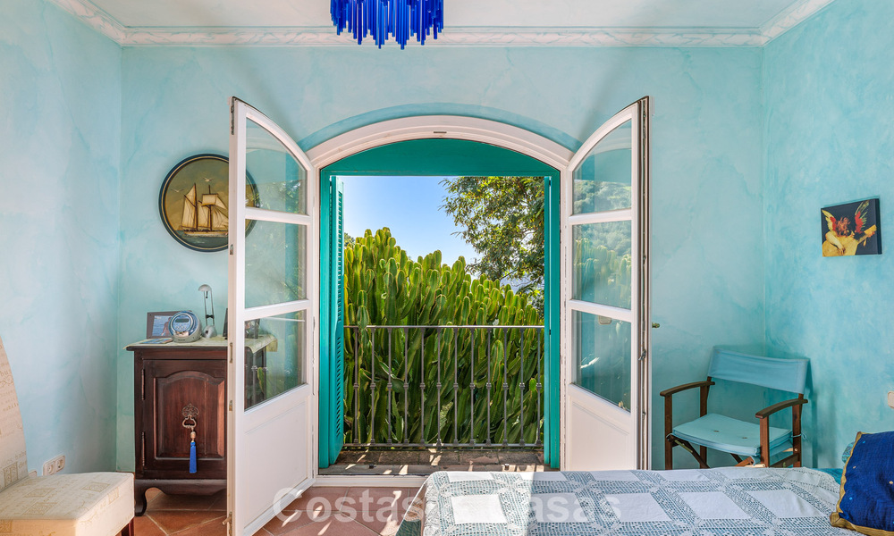 Andalusische luxevilla te koop, in de exclusieve en beveiligde omgeving van El Madroñal, Marbella - Benahavis 774838