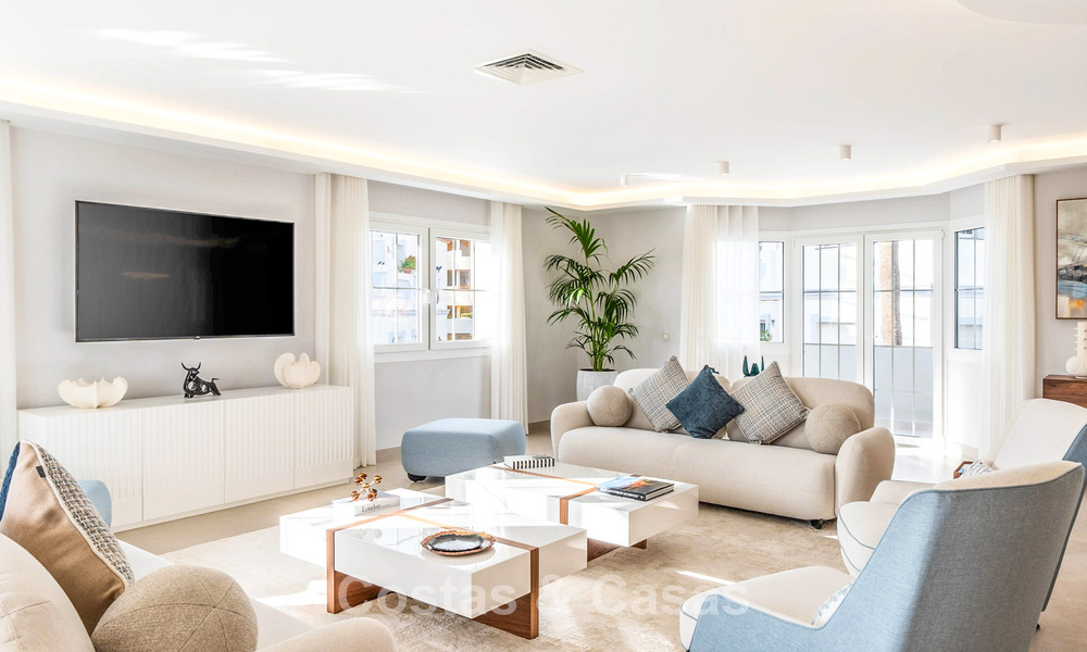Prachtig dubbel penthouse met zeezicht te koop op loopafstand van Puerto Banus, Marbella 774861