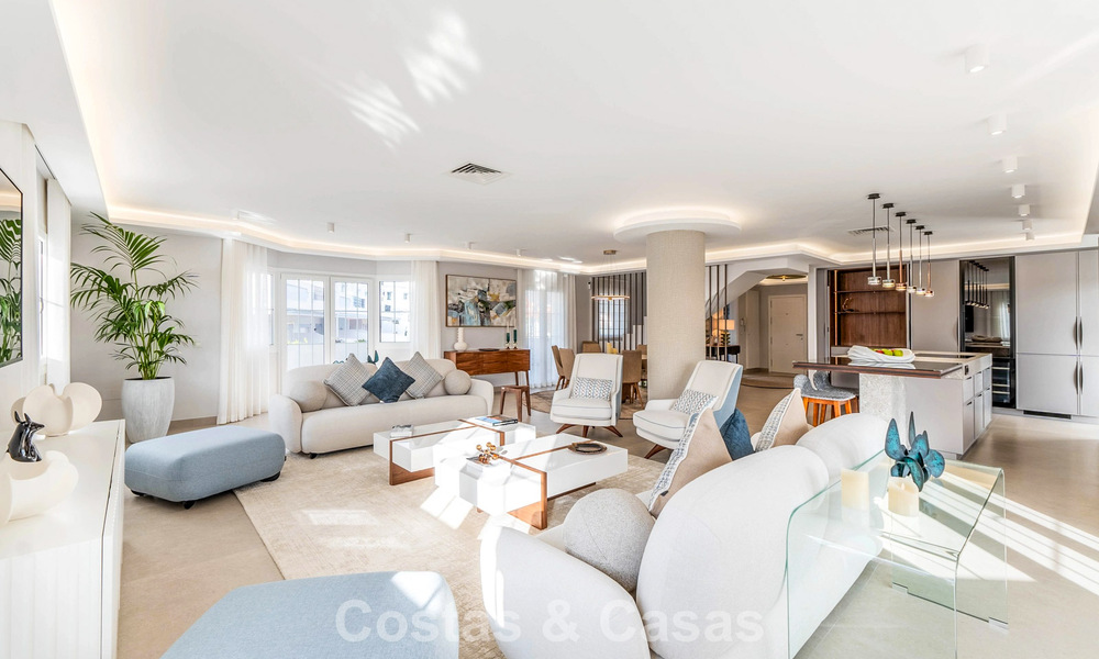 Prachtig dubbel penthouse met zeezicht te koop op loopafstand van Puerto Banus, Marbella 774862