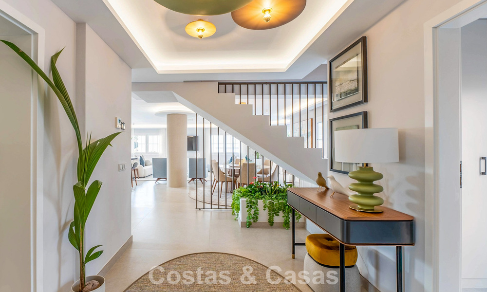 Prachtig dubbel penthouse met zeezicht te koop op loopafstand van Puerto Banus, Marbella 774869
