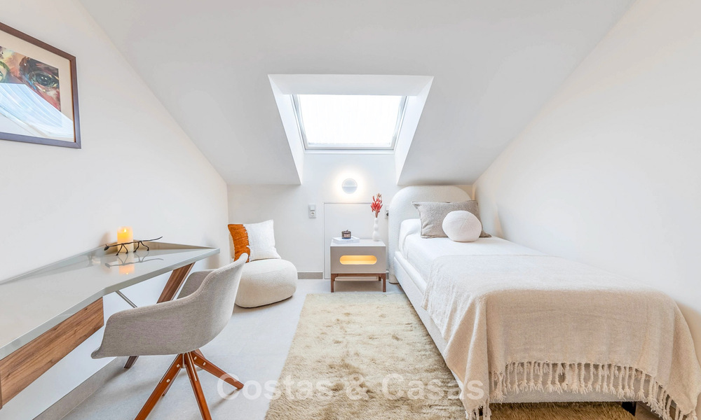 Prachtig dubbel penthouse met zeezicht te koop op loopafstand van Puerto Banus, Marbella 774881