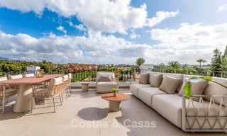 Prachtig dubbel penthouse met zeezicht te koop op loopafstand van Puerto Banus, Marbella 774891 