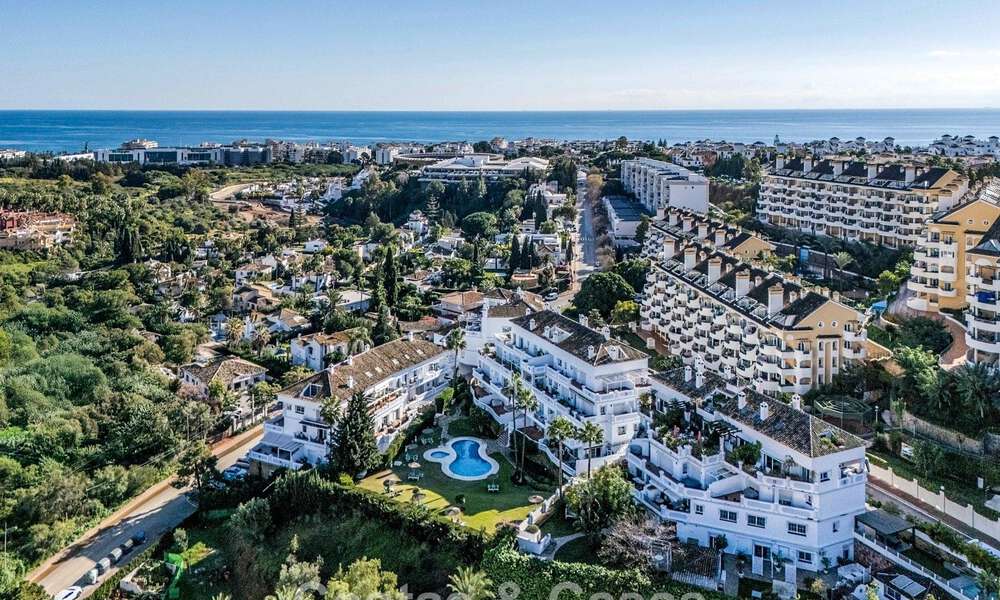 Prachtig dubbel penthouse met zeezicht te koop op loopafstand van Puerto Banus, Marbella 774895