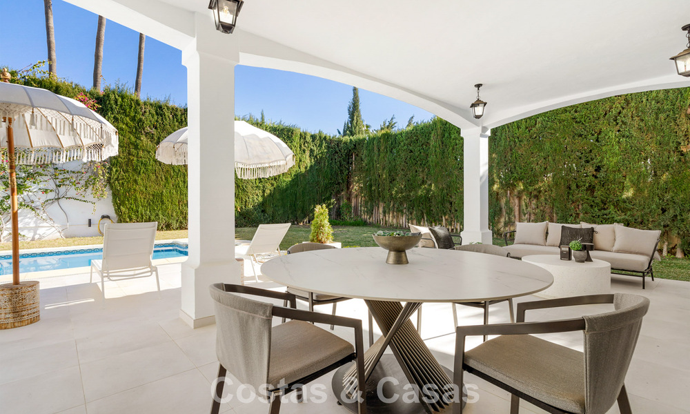 Instapklare luxevilla in Mediterrane bouwstijl te koop in een residentiële woonwijk in de golfvallei van Mijas, Costa del Sol 775175