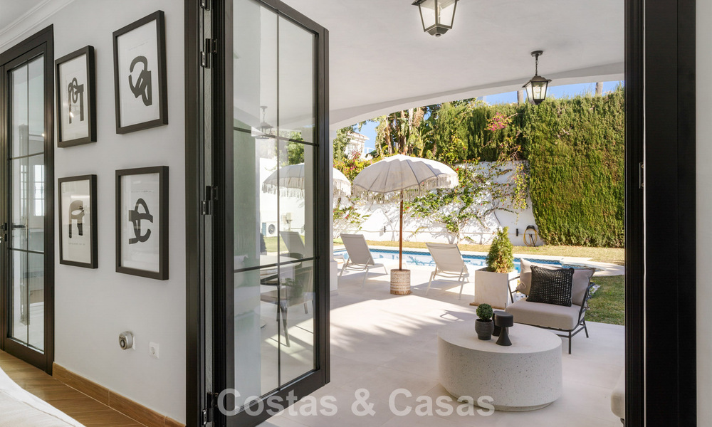 Instapklare luxevilla in Mediterrane bouwstijl te koop in een residentiële woonwijk in de golfvallei van Mijas, Costa del Sol 775179