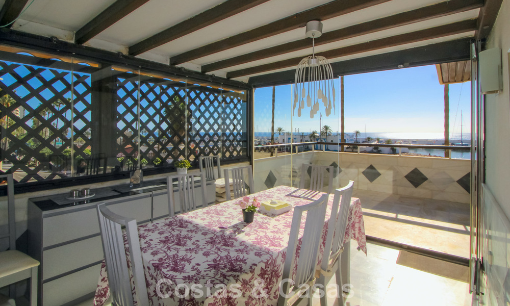 Eerstelijnsstrand appartement met fenomenaal uitzicht te koop in Marbella centrum 775058