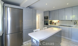 Eerstelijnsstrand appartement met fenomenaal uitzicht te koop in Marbella centrum 775059 