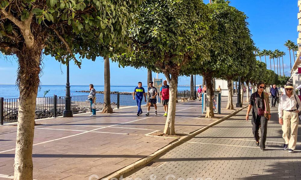 Eerstelijnsstrand appartement met fenomenaal uitzicht te koop in Marbella centrum 775066